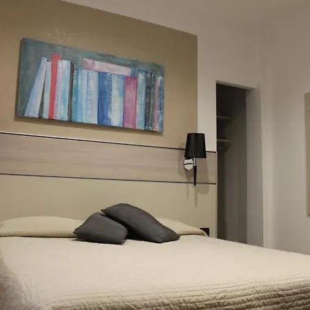 فندق Coccodrillo & فاراتسي