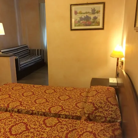 Coccodrillo & Hotel Varazze