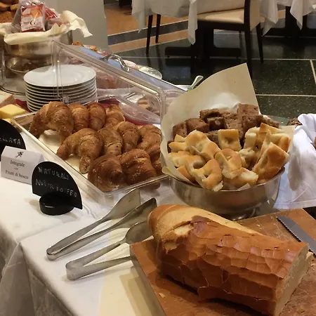 Hotel Coccodrillo & 3*