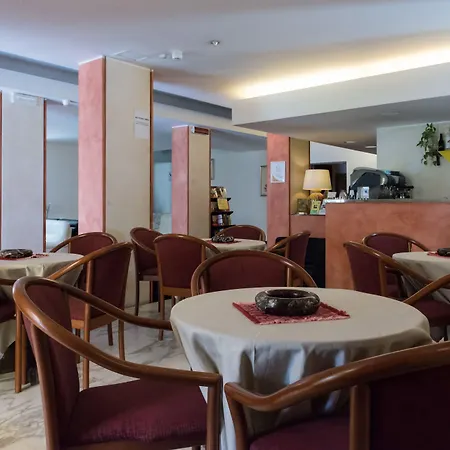 Hotel Coccodrillo & 3*