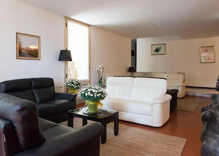 Coccodrillo & 3* Varazze