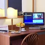 Coccodrillo & 3* ואראצה