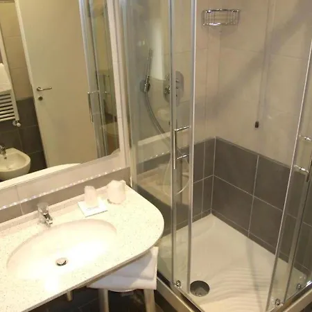Hotel Coccodrillo & 3*