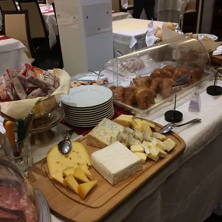 Coccodrillo & ホテル 3*