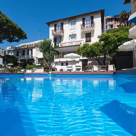 Coccodrillo & 3* ヴァラッツェ