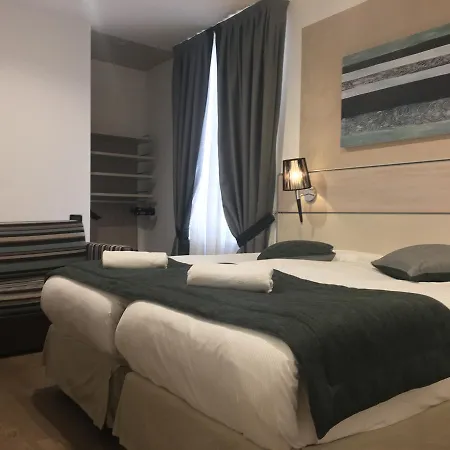 Coccodrillo & Hotel 3*