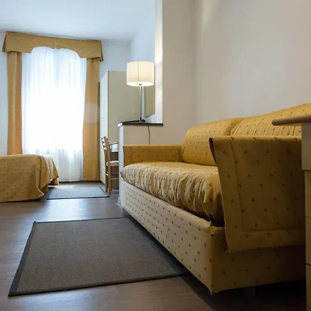 Coccodrillo & Hotel 3*