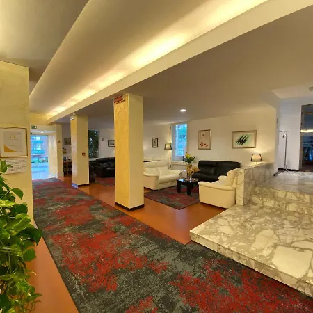 Coccodrillo & Hotel Varazze