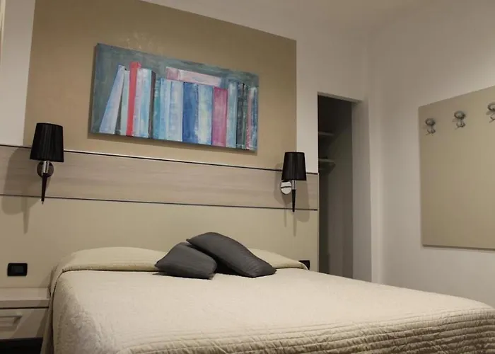 Hotel Coccodrillo & Varazze