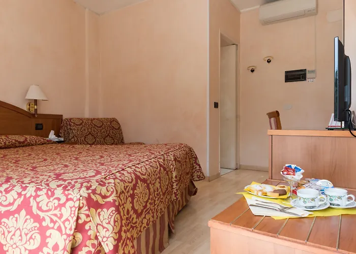 Coccodrillo & Hotel 3*