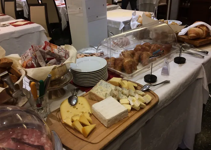 Coccodrillo & Hotel 3*