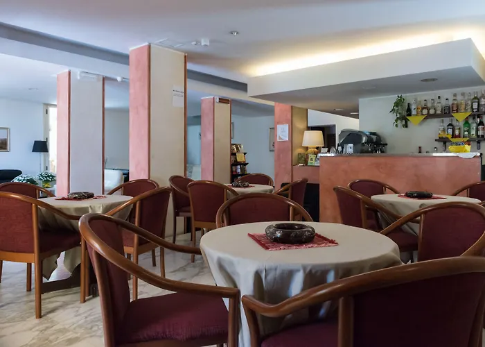 Hotel Coccodrillo & 3*